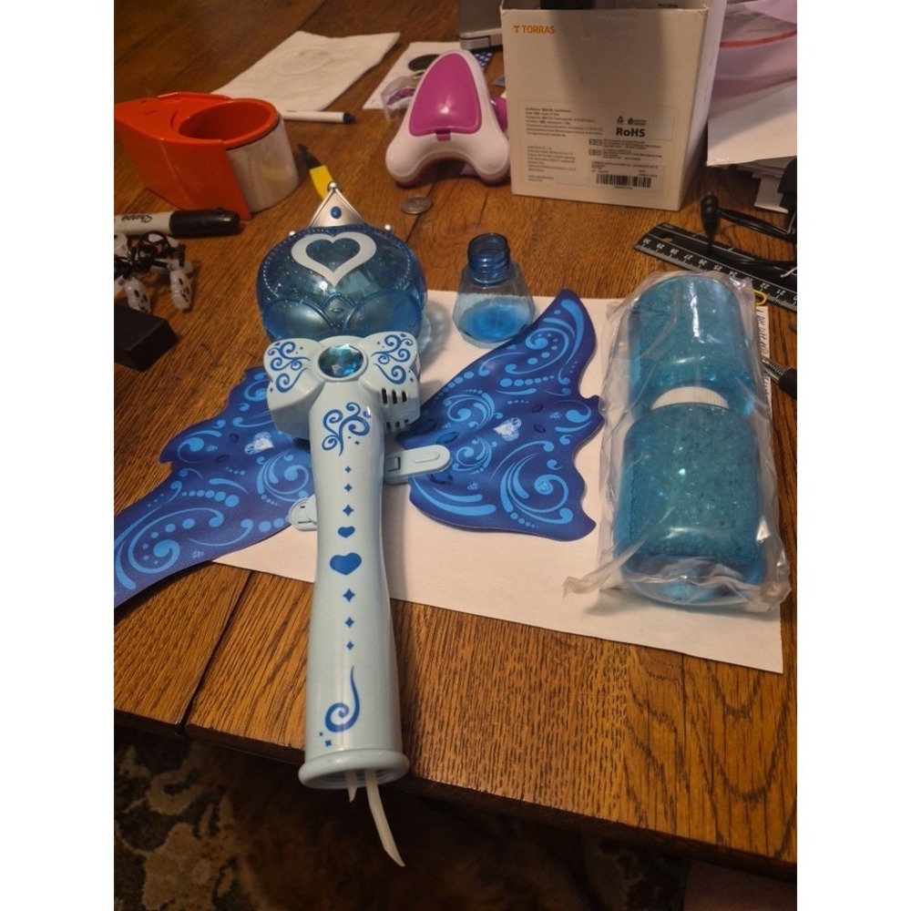 USA Toyz Blue Bubble Maker Automatic Princess Wand with LED Lights, Music, 2